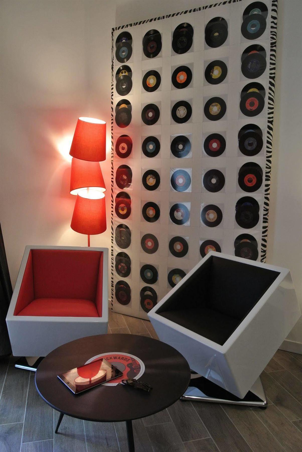 M99 Design Rooms เนเปิลส์ ภายนอก รูปภาพ